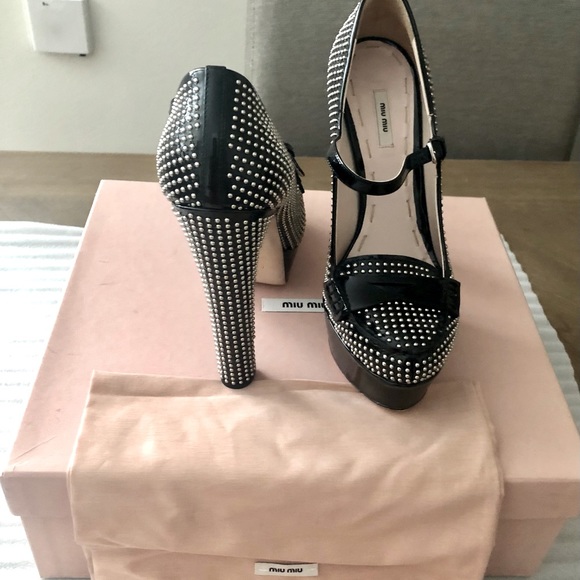 AUTHENTIC MIU MIU PATENT LEATHER HEELS $950 36 - Picture 3 of 16